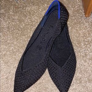 Size 7, The point black Rothys 😍
